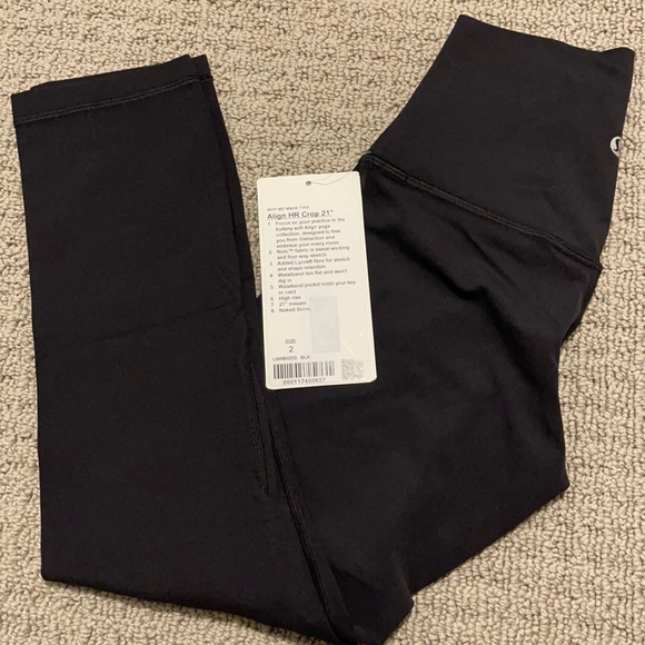 Lululemon Align High Rise Crop 21” - Picture 4 of 6